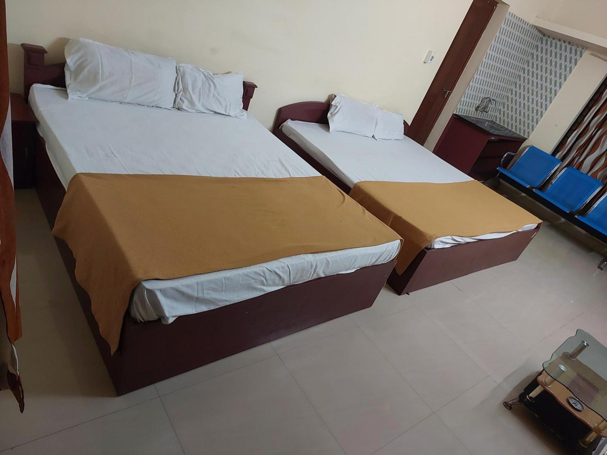 Adhithya Apartments Guruvāyūr Εξωτερικό φωτογραφία