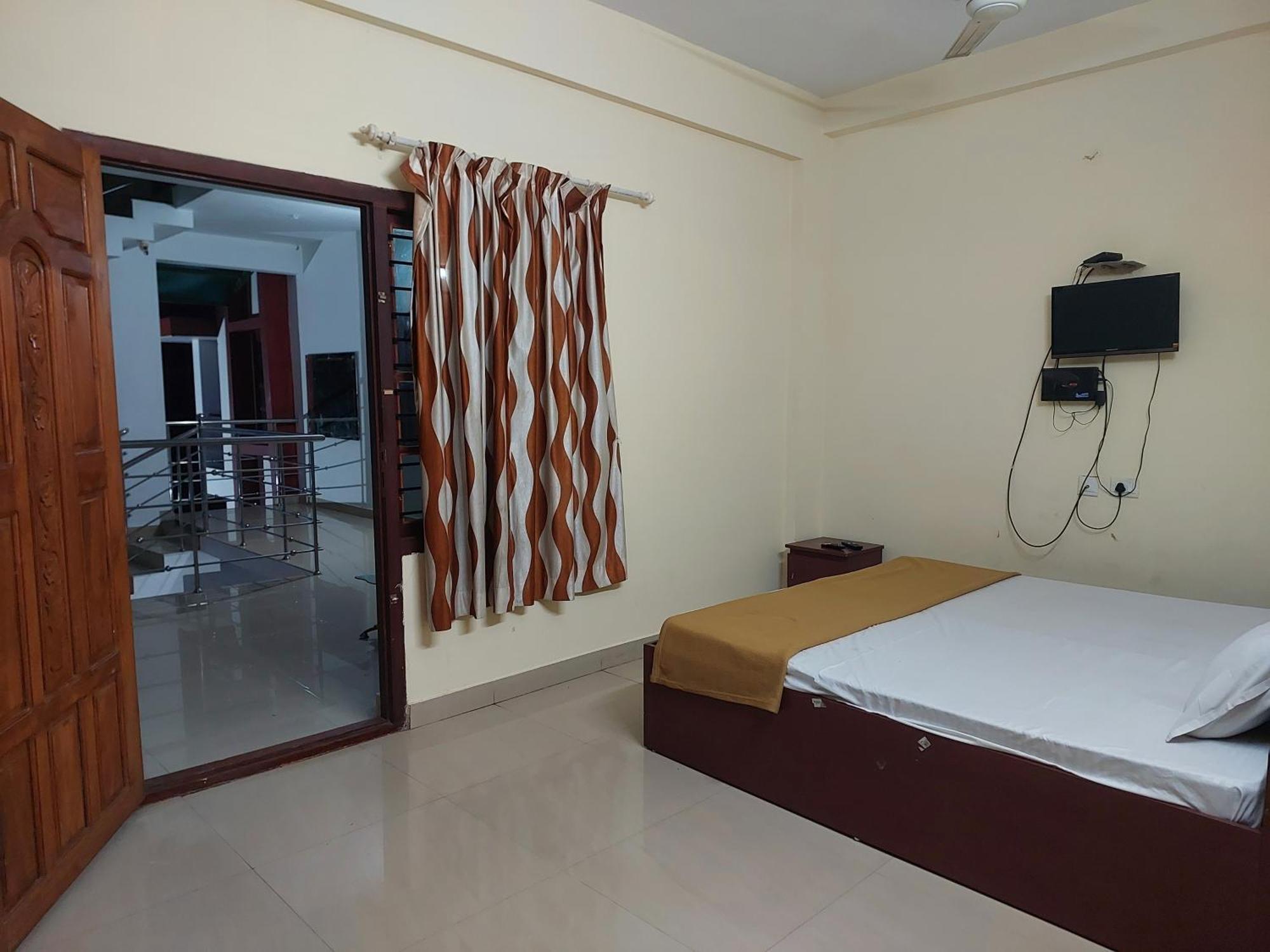 Adhithya Apartments Guruvāyūr Εξωτερικό φωτογραφία